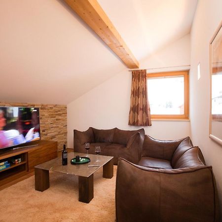 Alpenappartement Bergkoenig Warth  ภายนอก รูปภาพ